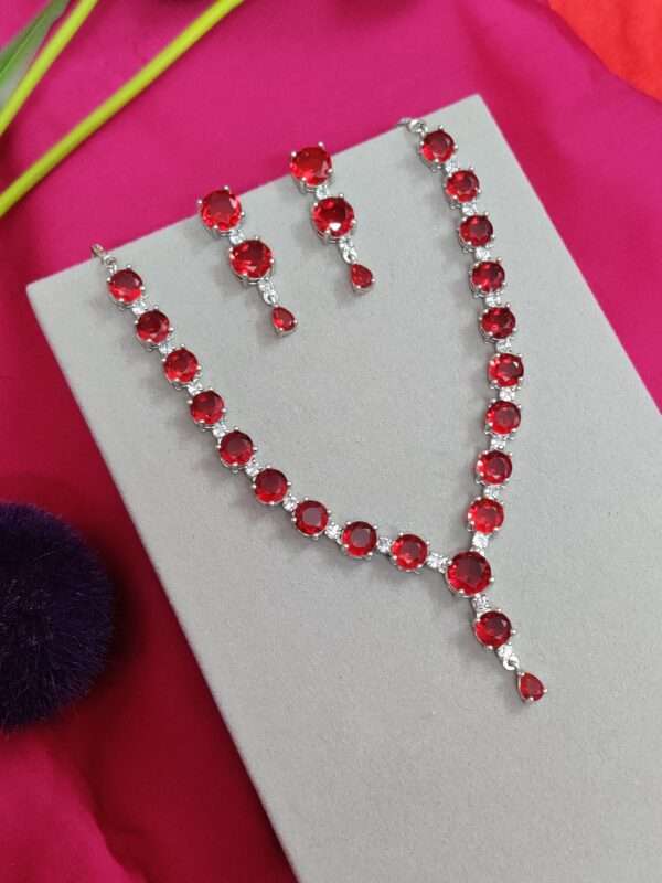 Iliana American Diamond Necklace Set